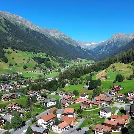 Charmantes Mit Super Aussicht In Berge! *