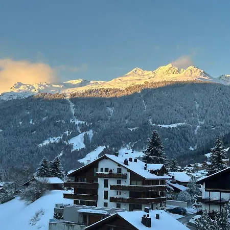 Charmantes Mit Super Aussicht In Berge! Apartment Klosters-Serneus